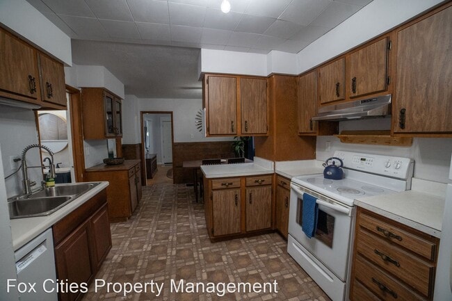 Building Photo - 2 br, 1 bath House - 244 4th Street