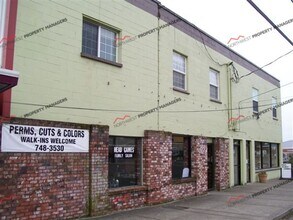 Building Photo - r174a