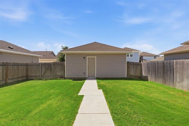 Building Photo - 2129 Pecan Island Dr