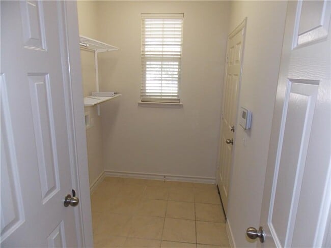 Building Photo - 20961 Mandrake Dr