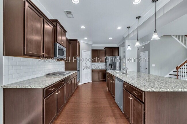 Building Photo - 2 Horton Grove Ct