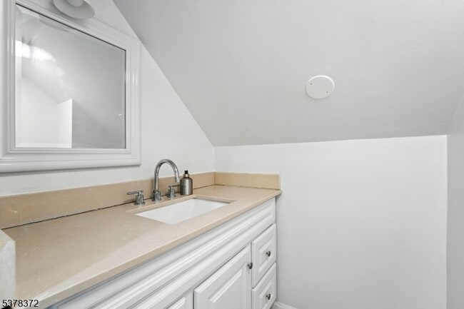 Building Photo - 37-06 Ferry Heights