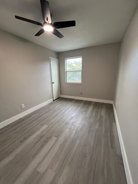 Upstairs bedroom - 6412 Diamond St