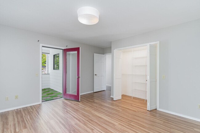 Building Photo - 4bd/3ba Seattle Home