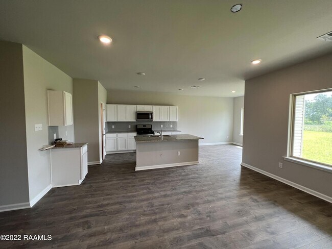 Building Photo - 213 Garden Oaks Ave