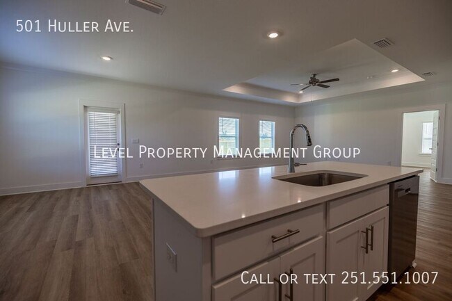 Building Photo - 501 Huller Ave
