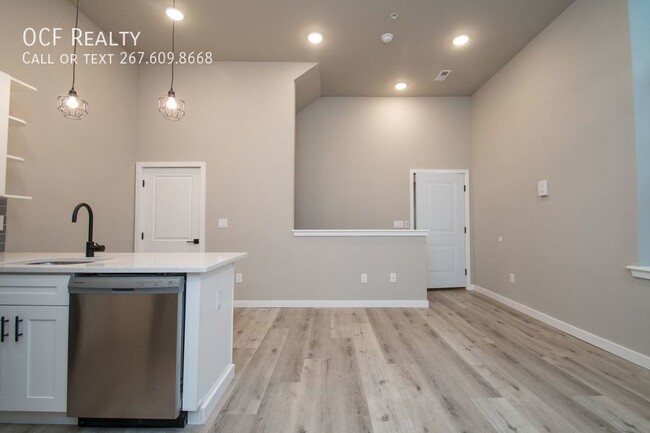 Building Photo - Two Bed Brewerytown Apartment