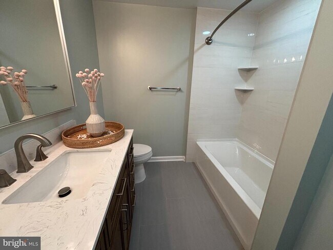 Building Photo - 14657 Winterfield Dr