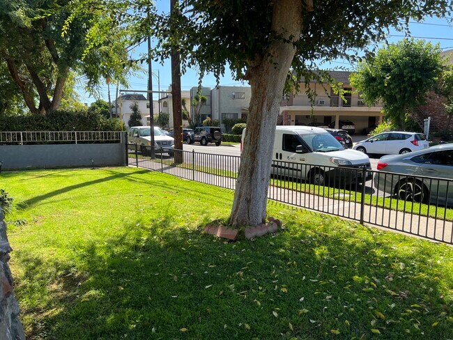 Building Photo - 1846 Scott Rd