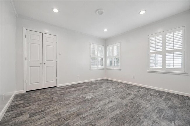 Building Photo - 3831 Linklea Dr