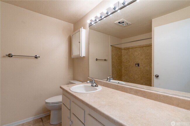 Building Photo - 230 SW Clark St