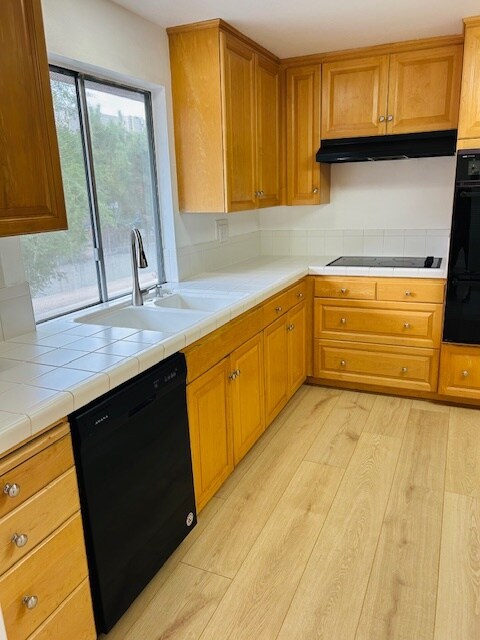 Building Photo - 5477 Nestle Ave