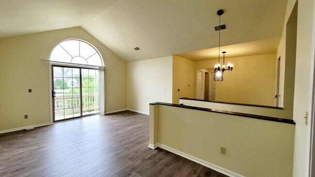 Building Photo - 245 Brookwood Dr