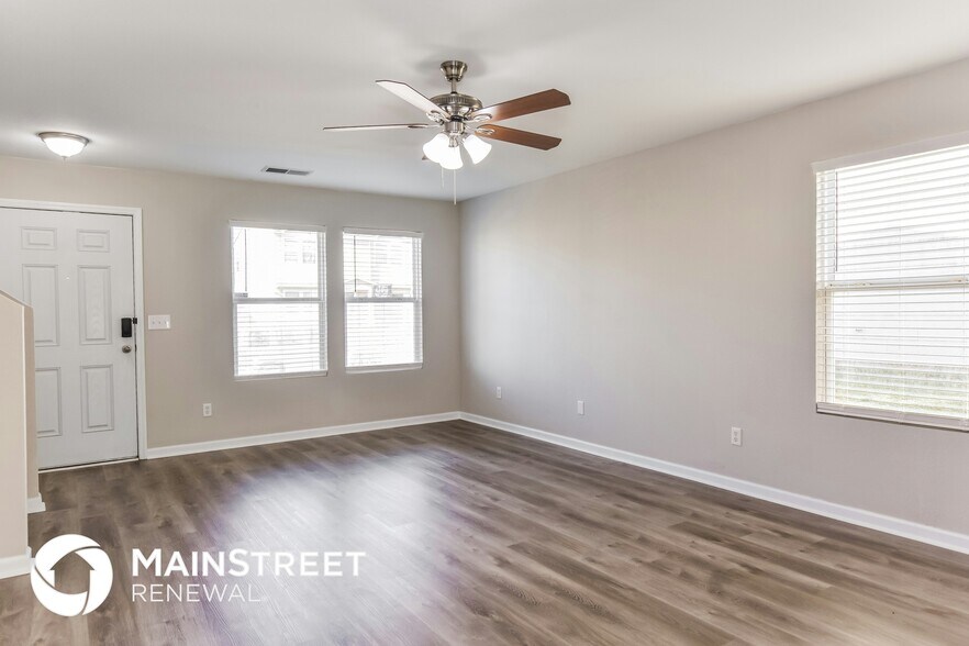 Building Photo - 138 Whitestone Dr NE