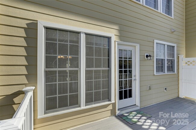 Building Photo - 562 6th Baxter Crossing