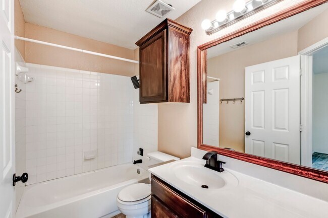 Building Photo - 4411 Causeway Ct