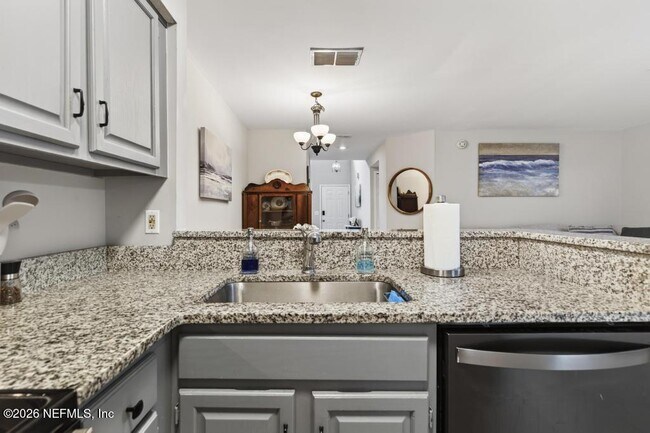 Building Photo - 323 Sand Castle Way