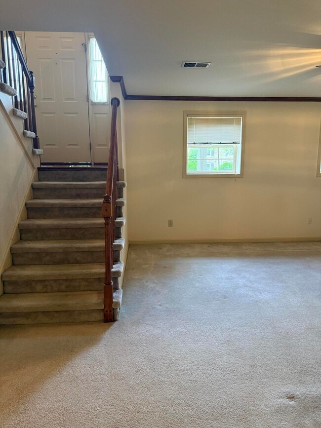 Building Photo - 464 Stone Creek Dr