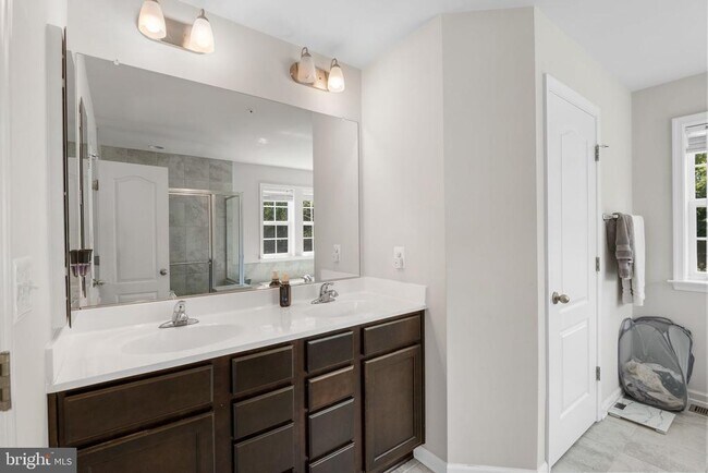 Building Photo - 6640 Timber Ridge Ln