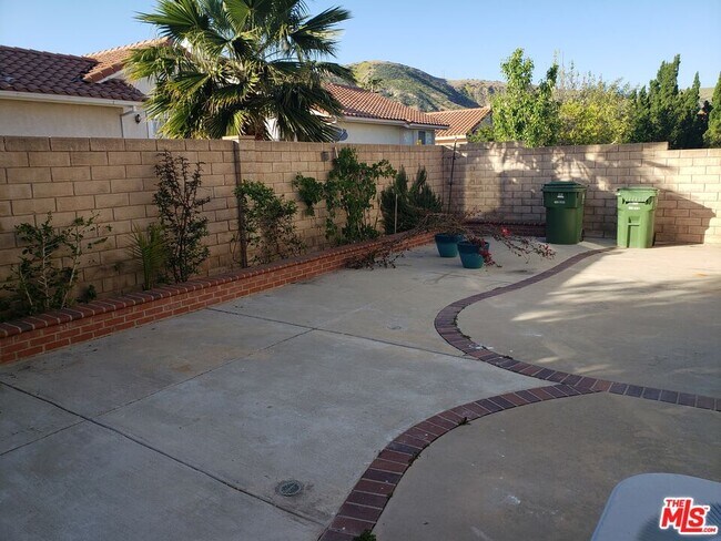 Building Photo - 12023 Stone Gate Way
