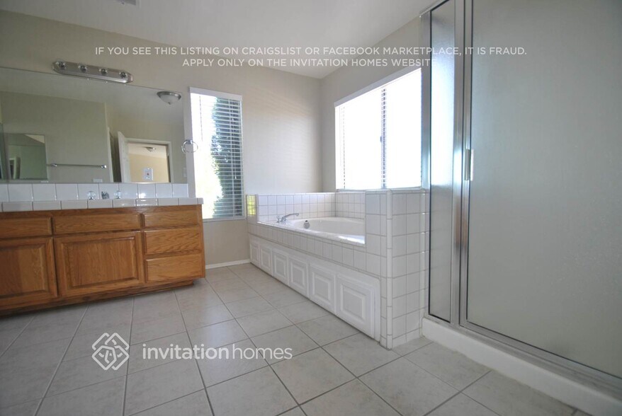 Building Photo - 41314 Elsdale Pl