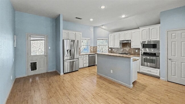 Building Photo - 8530 Vista Grande Dr