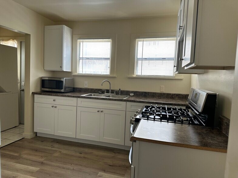 updated kitchen - 120 N Berendo St
