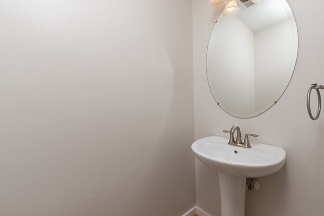 Building Photo - 4102 Pale Moon Ct
