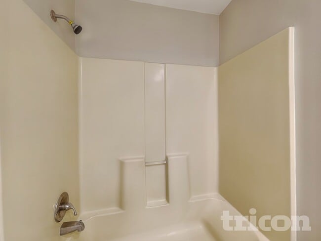 Building Photo - 4317 Longshore Dr