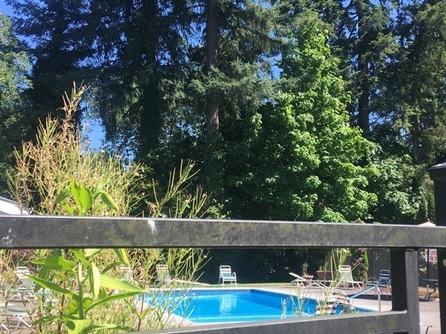 Building Photo - SALMON CREEK ~ WATERS EDGE CONDOS~ LARGE 2...