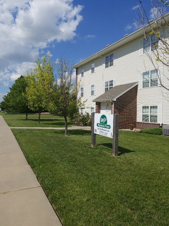 Wyndam Place Senior Residences Hays, KS Apartment Finder