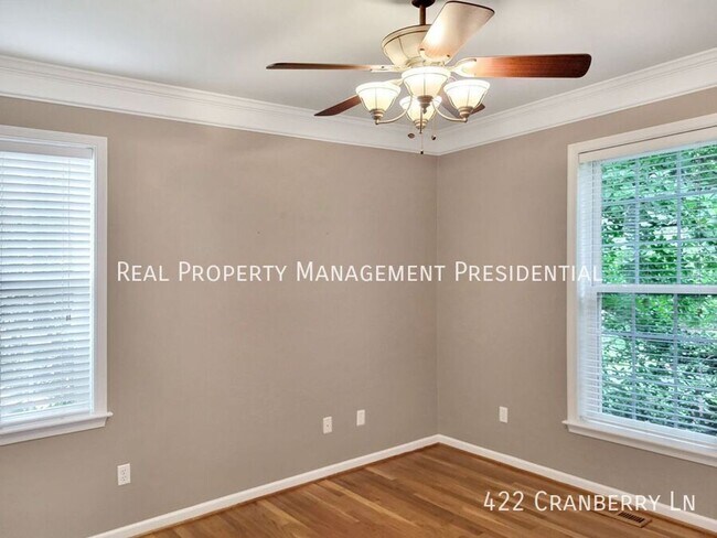 Building Photo - Walk to Crozet Park!