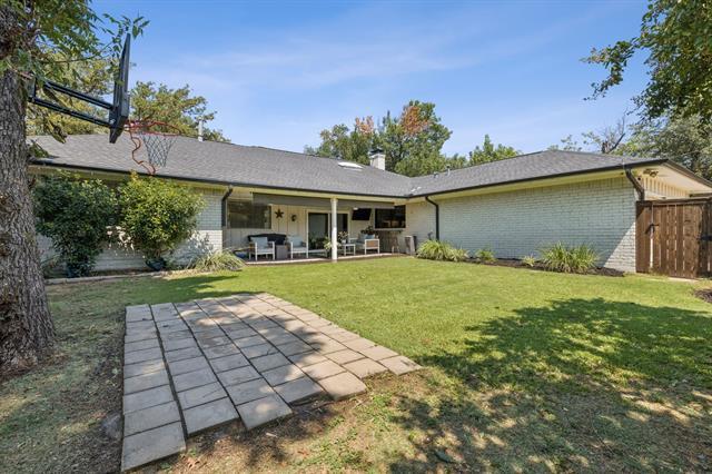 Building Photo - 10010 Cromwell Dr