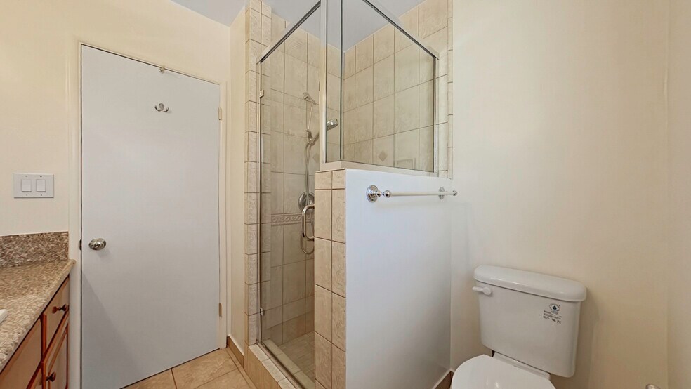 Building Photo - 3250 Las Lunas St