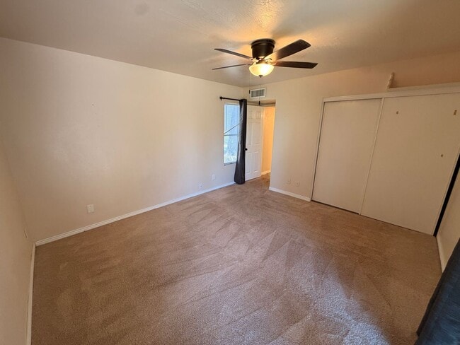 Building Photo - 4509 W Continental Dr