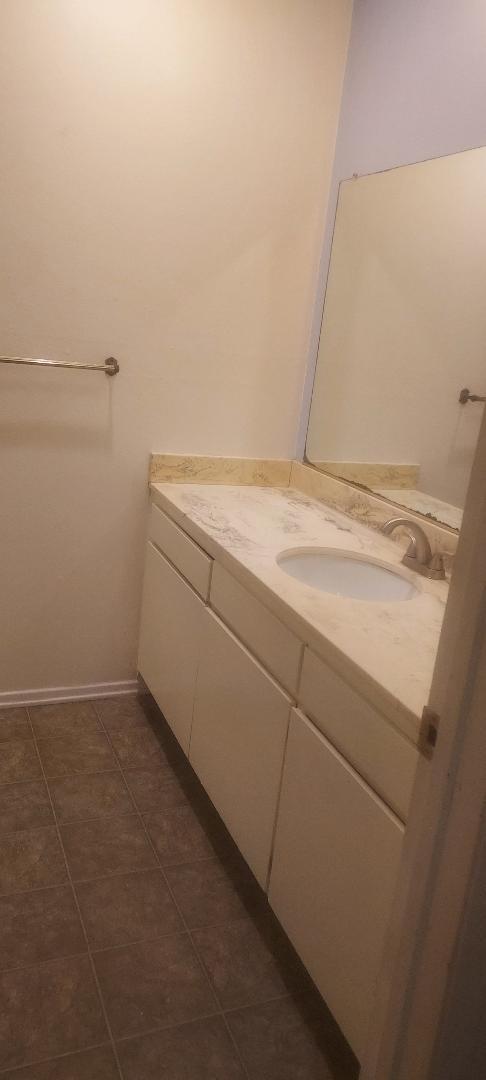 north bathroom - 1707 Pacific Coast Hwy