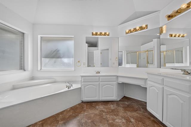 Building Photo - 305 Brazil Dr
