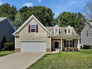 Building Photo - 145 Pearson Place