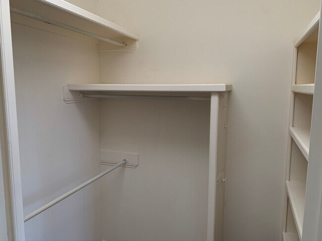 Building Photo - 5000 Square Feet on 7 Acres in Heart of Franklin