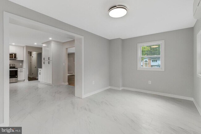 Building Photo - 5511 Callander Dr
