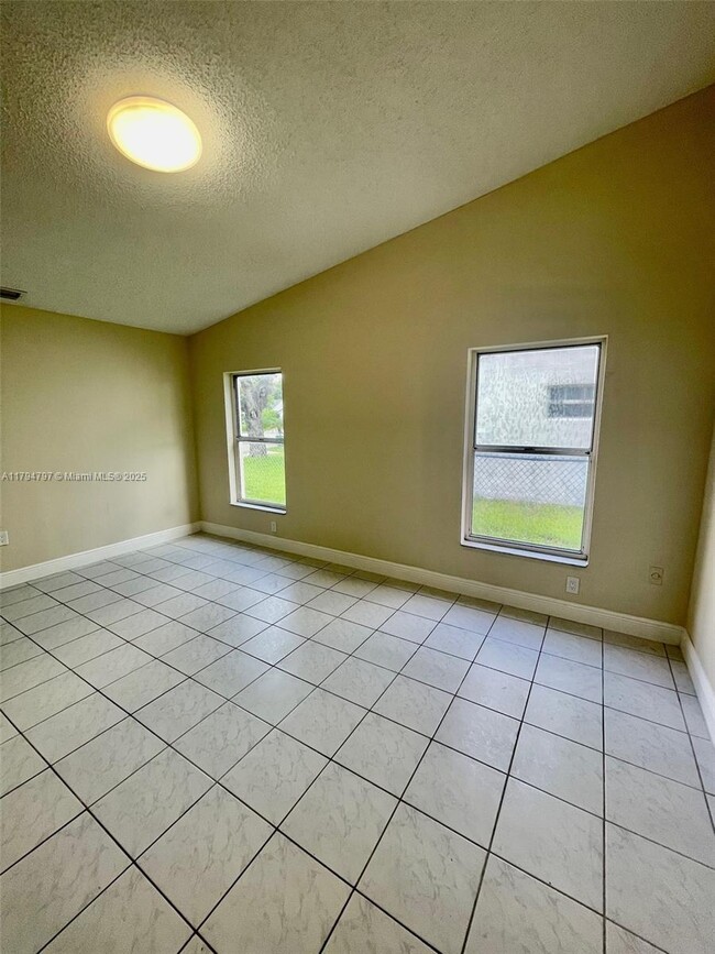 Building Photo - 21681 SW 97th Ct