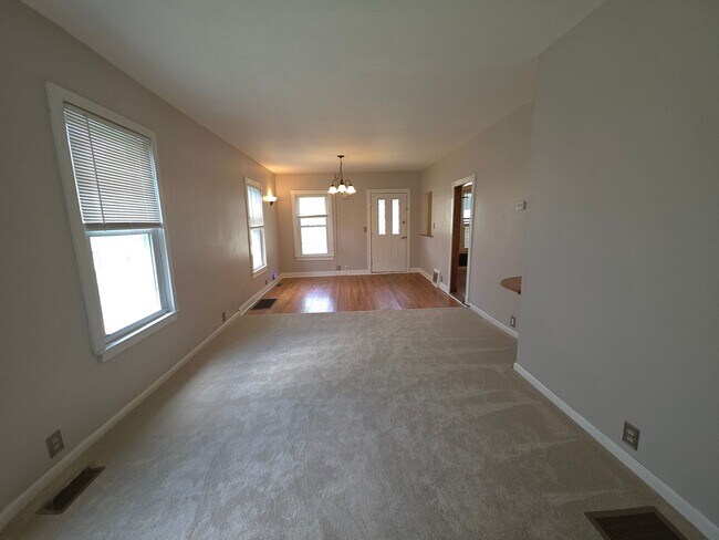 Building Photo - Single Family Home in Averill Park Schools