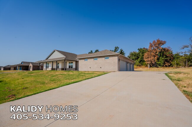 Building Photo - 1871 Kalidy Dr