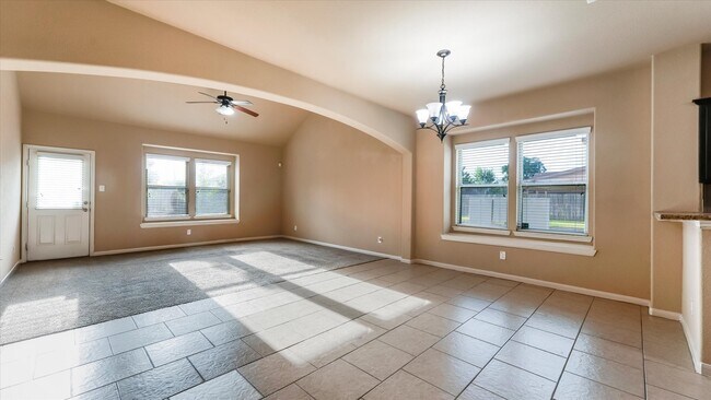 Building Photo - 5506 Casa Calvet Dr