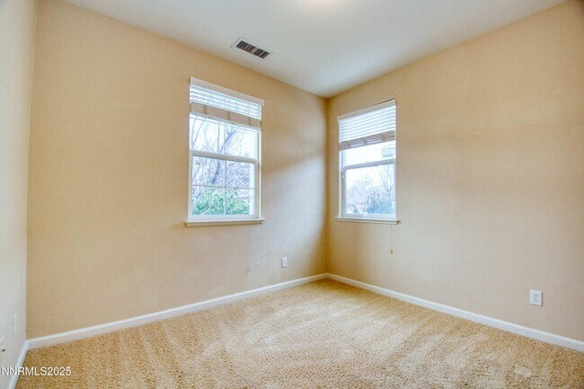 Building Photo - 495 Cortono Dr