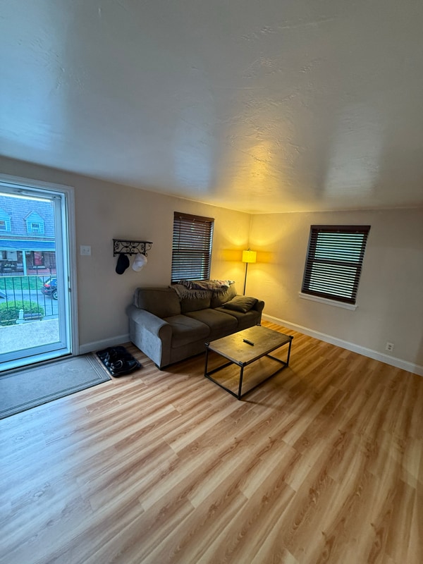 Building Photo - 4221 Tuxey Ave