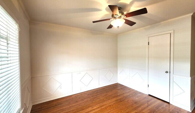 Building Photo - 621 NW 54th St