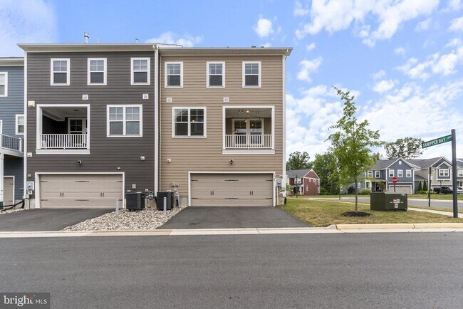 Building Photo - 1460 Meadowlark Glen Rd