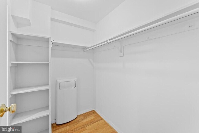 Building Photo - 1601 18th St NW