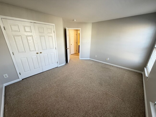 Building Photo - Charming 3BR Townhome in Sought-After Harrisburg Town Center